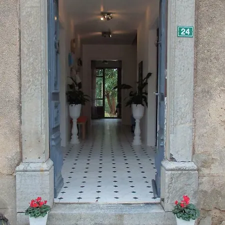 La Vie En Rose, Chambres D'hôtes- Roquebrun