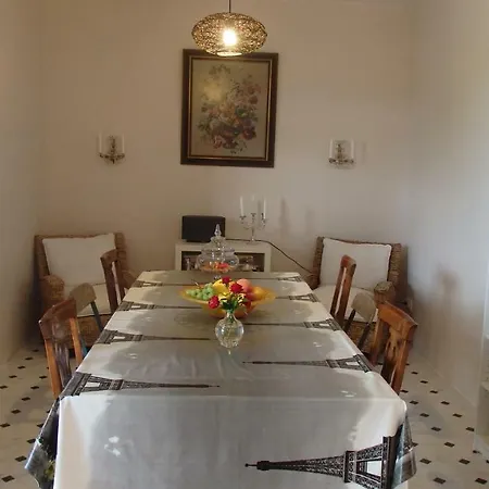 La Vie En Rose, Chambres D'hôtes- * Roquebrun